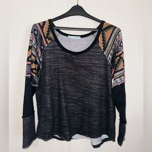 Adorable Maurice's womans XL warm long sleeve with Aztec shoulders.